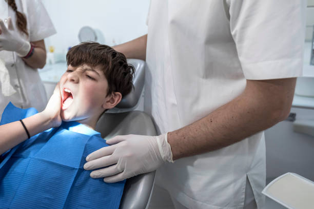 Best Dentist for Tooth Abscess  in Aetna Estates, CO